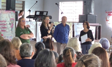 Encontro Municipal de Clubes de Mães é realizado em Alecrim