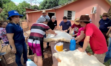 Emater/RS-Ascar orienta sobre curtimento e agregação de valor à pele ovina