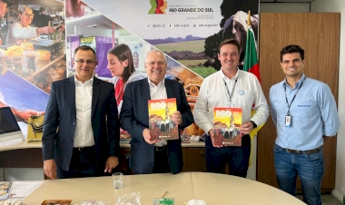 Fenasoja 2026: Apoio às agroindústrias familiares é pauta de reunião em Porto Alegre