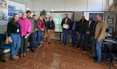 Agricultores começam a receber cartões da Operação Terra Forte em São Miguel das Missões