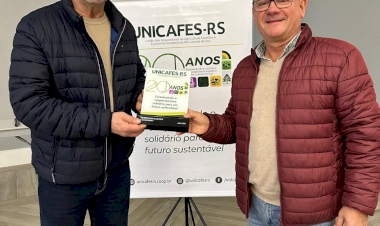 UNITEC reafirma compromisso com o cooperativismo ao participar das comemorações dos 20 anos da Unicafes-RS