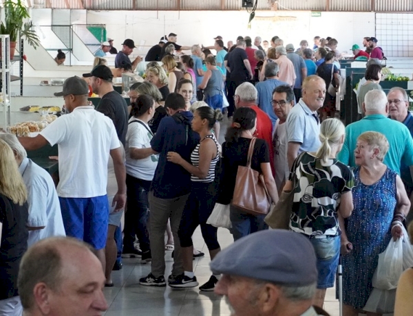 Feira do Peixe movimenta Mercado Público de Santa Rosa