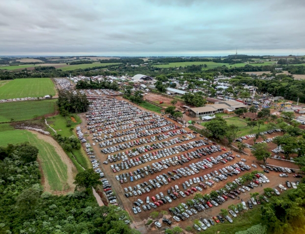 Estacionamento da Fenasoja 2026 terá custo de R$ 25 e operação especializada
