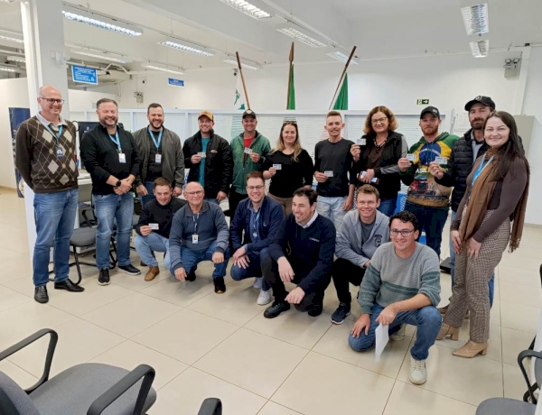 Operação Terra Forte avança com entrega de cartões em Santo Cristo
