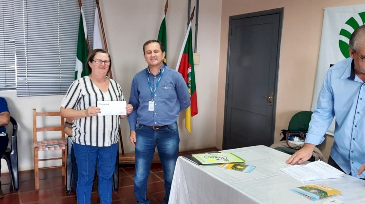 Coopermil efetua entrega de mais de 33 mil reais oriundos do Programa Biodiesel para Sindicatos dos Trabalhadores Rurais da região