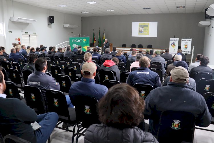 Orientações sobre irrigação são compartilhadas com agricultores em Tuparendi