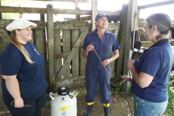 Jovens pecuaristas investem no IATF visando fortalecer a produção e garantir o futuro no campo