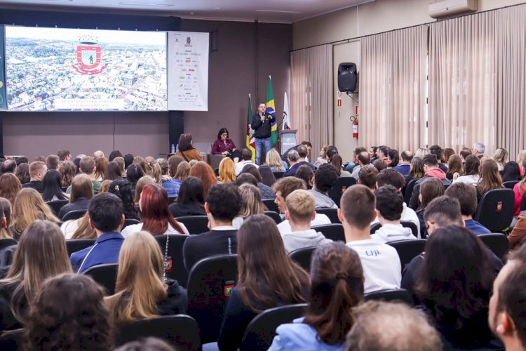 Fenasoja dos 60 anos promove 1º Seminário Soja em Movimento