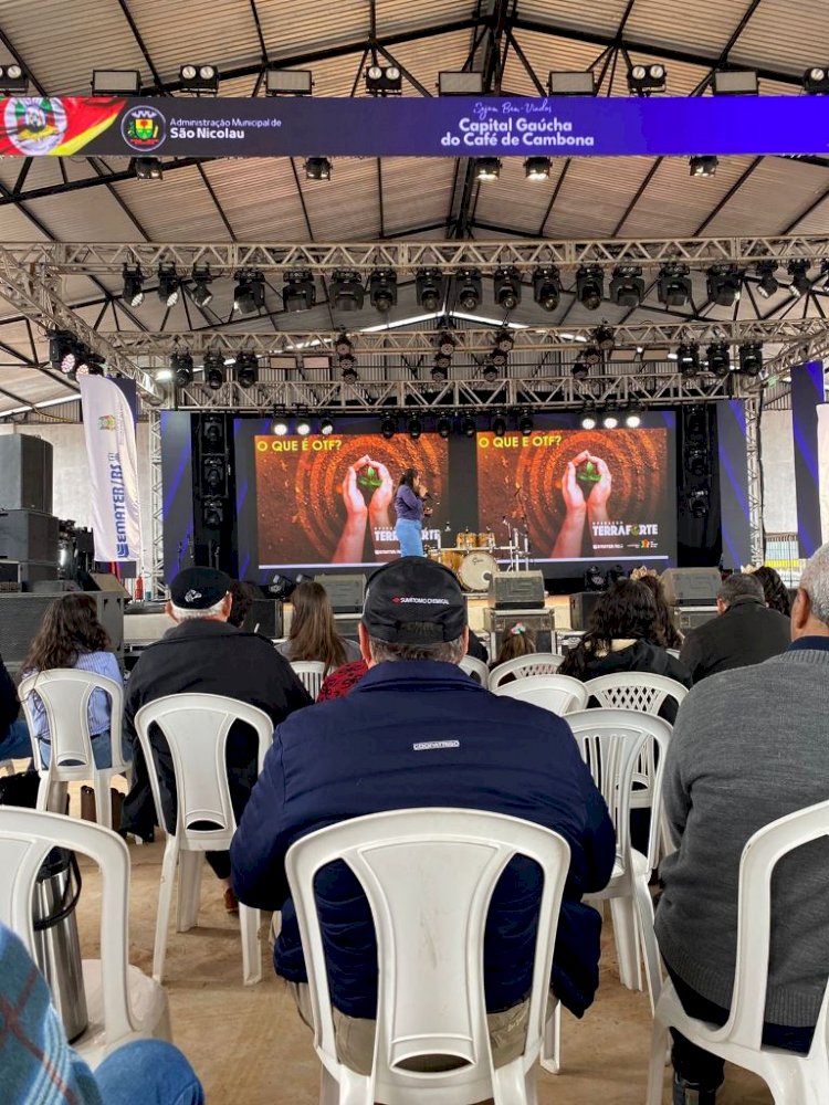 Seminário sobre solos reúne agricultores e técnicos em São Nicolau