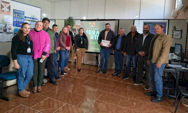 Agricultores começam a receber cartões da Operação Terra Forte em São Miguel das Missões