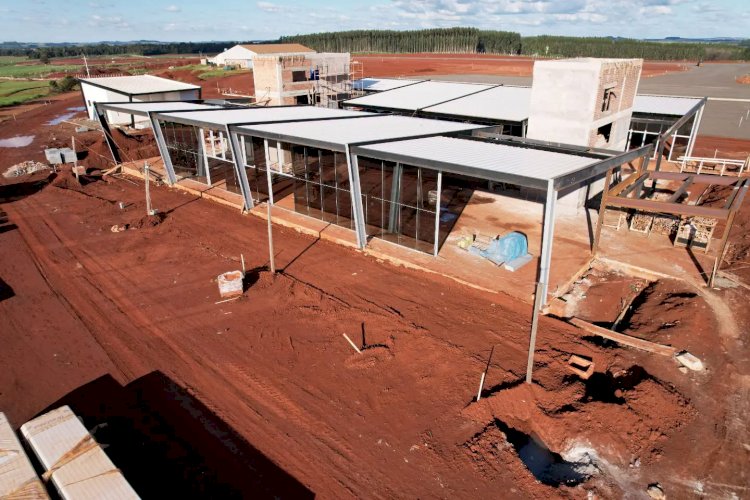 Obras do novo Aeroporto de Santa Rosa seguem em diferentes frentes