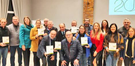 UNITEC reafirma compromisso com o cooperativismo ao participar das comemorações dos 20 anos da Unicafes-RS