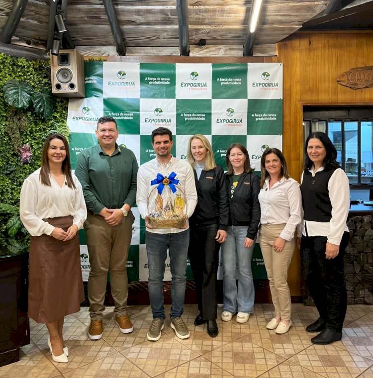 Fenasoja e Expogiruá/Feira do Butiá compartilham experiências nos preparativos das feiras de Giruá